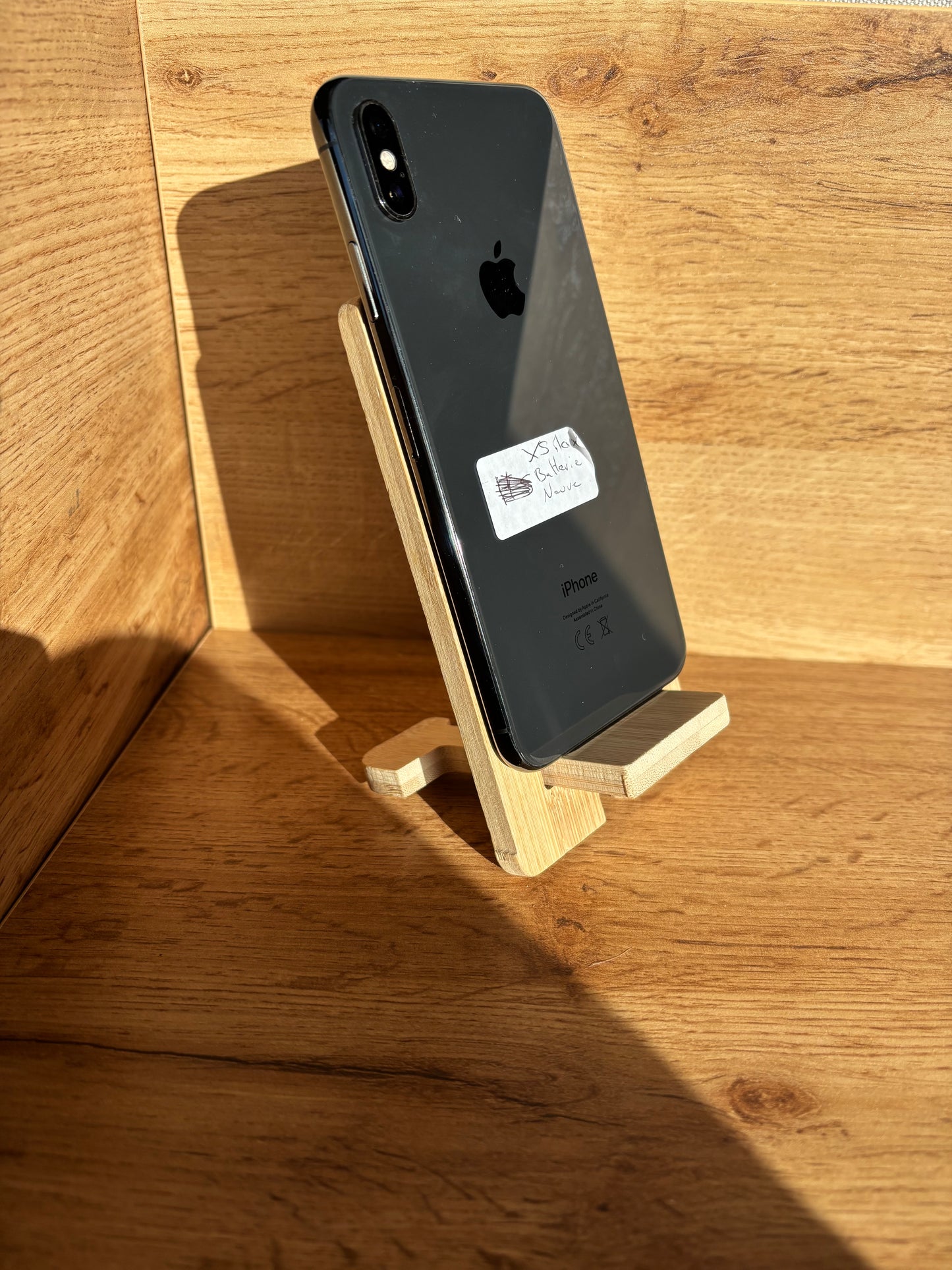 Smartphone APPLE iPhone Xs Max Gris Sidéral 64 Go